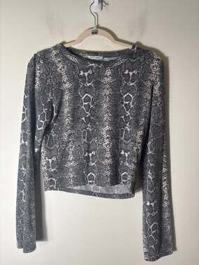 Zara Gray Snack Skin Print Sweater Sz L